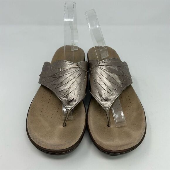Clarks Phebe Pearl Gold Silver Wedge Slip On Sandals Size 8.5 Thong Style - Picture 3 of 10